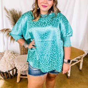 Super Cute OVERSIZED cheetah boutique top NWT